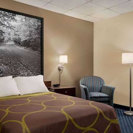 Super 8 By Wyndham Liverpool/Syracuse North Airport Екстер'єр фото