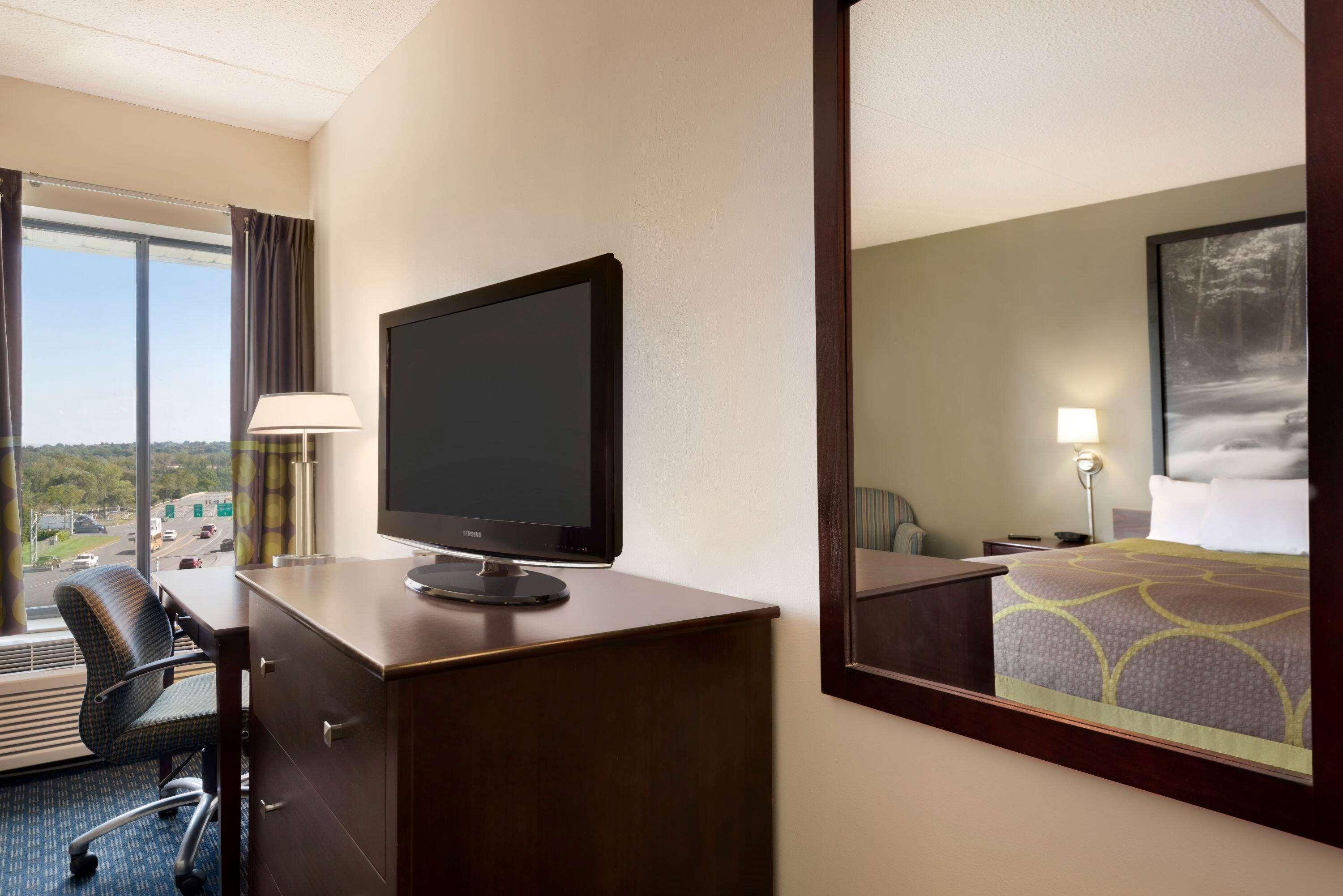 Super 8 By Wyndham Liverpool/Syracuse North Airport Екстер'єр фото